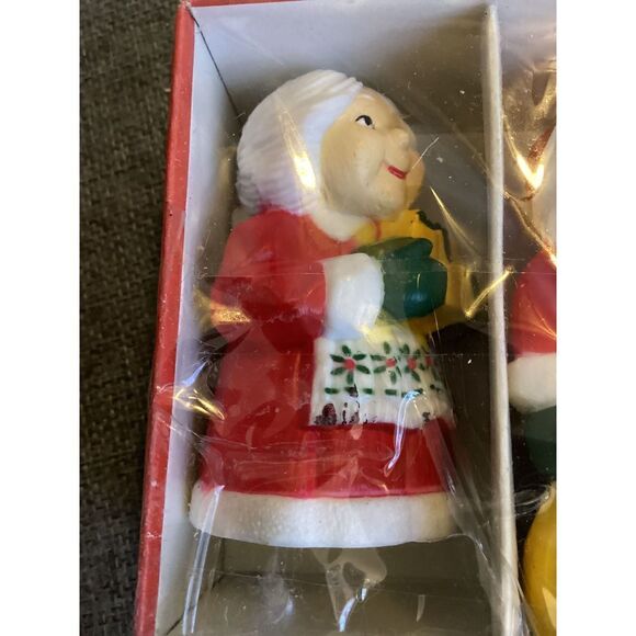 VTG Christmas Salt And Pepper Set 1988 Mr. And Mrs. Claus - Picture 4 of 5